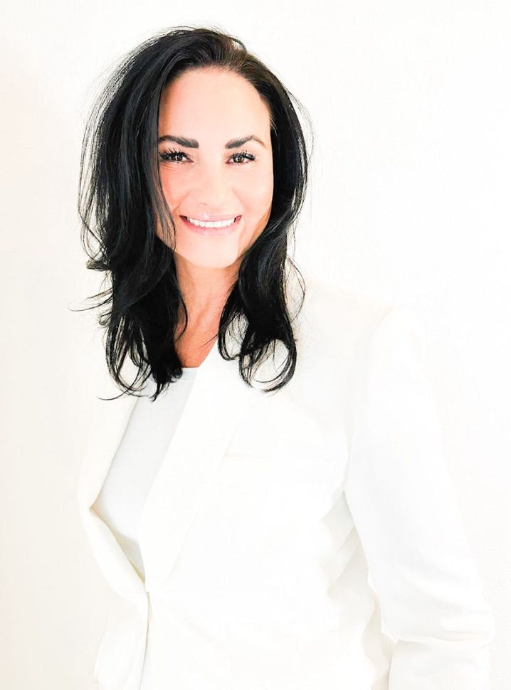 Kosmetikstudio Knab Martina Knab Gesichtsbehandlung Wellness Schöhneit Ultraschall Microneedling Huglfing Bayern
